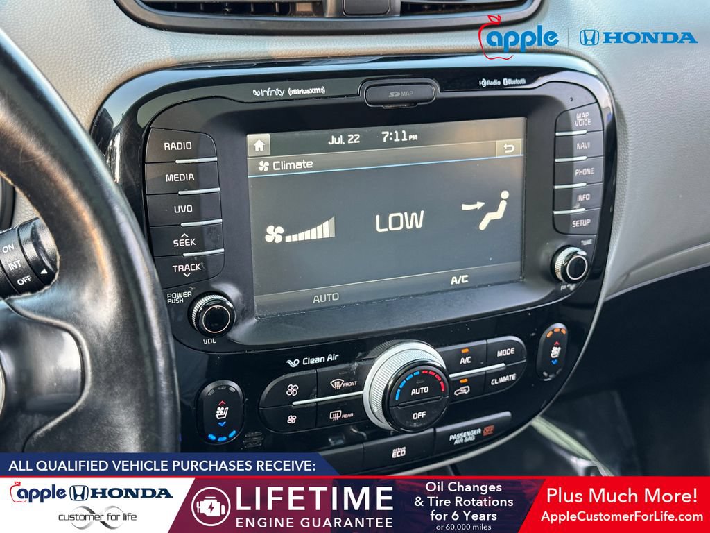 Used 2016 Kia Soul + w/ Primo Package FWD image 15