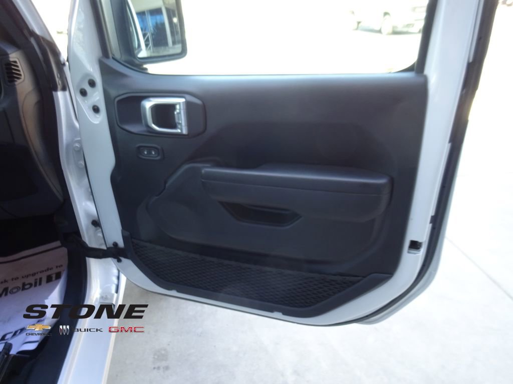 Used 2022 Jeep Gladiator Sport AWD/4WD image 30
