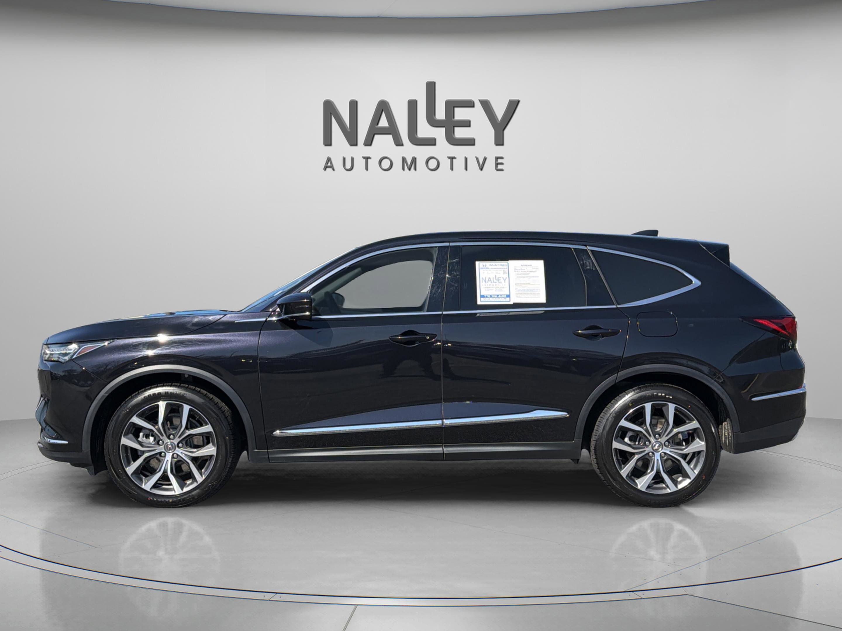 Used 2023 Acura MDX FWD w/ Technology Package image 3