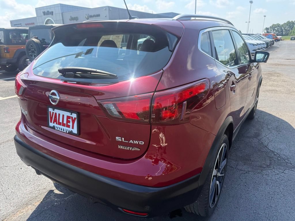 Used 2019 Nissan Rogue Sport SL w/ Premium Package AWD/4WD image 3