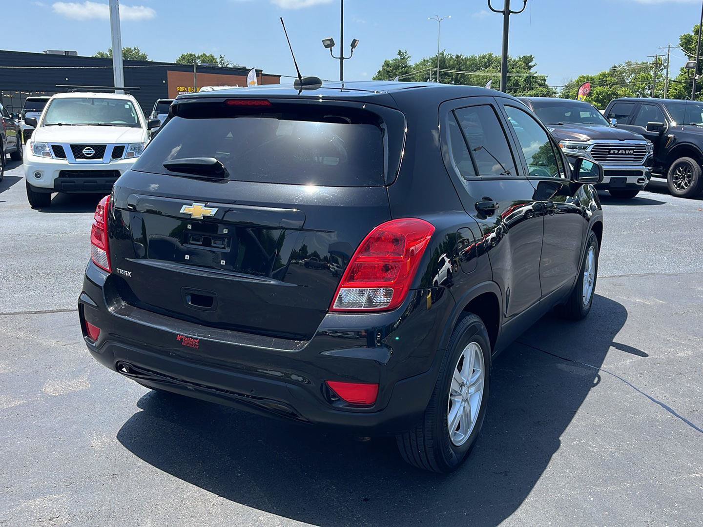Used 2021 Chevrolet Trax LS w/ Tint and Cruise Package FWD image 5