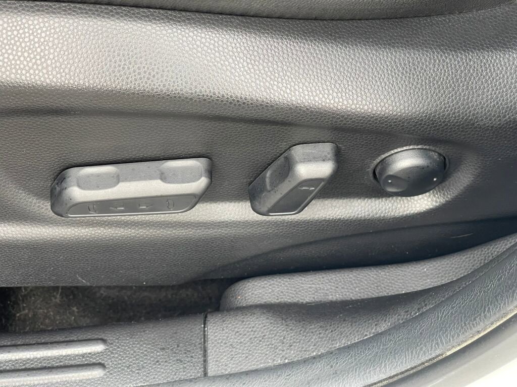Used 2017 Kia Soul ! w/ Tech Package FWD image 11