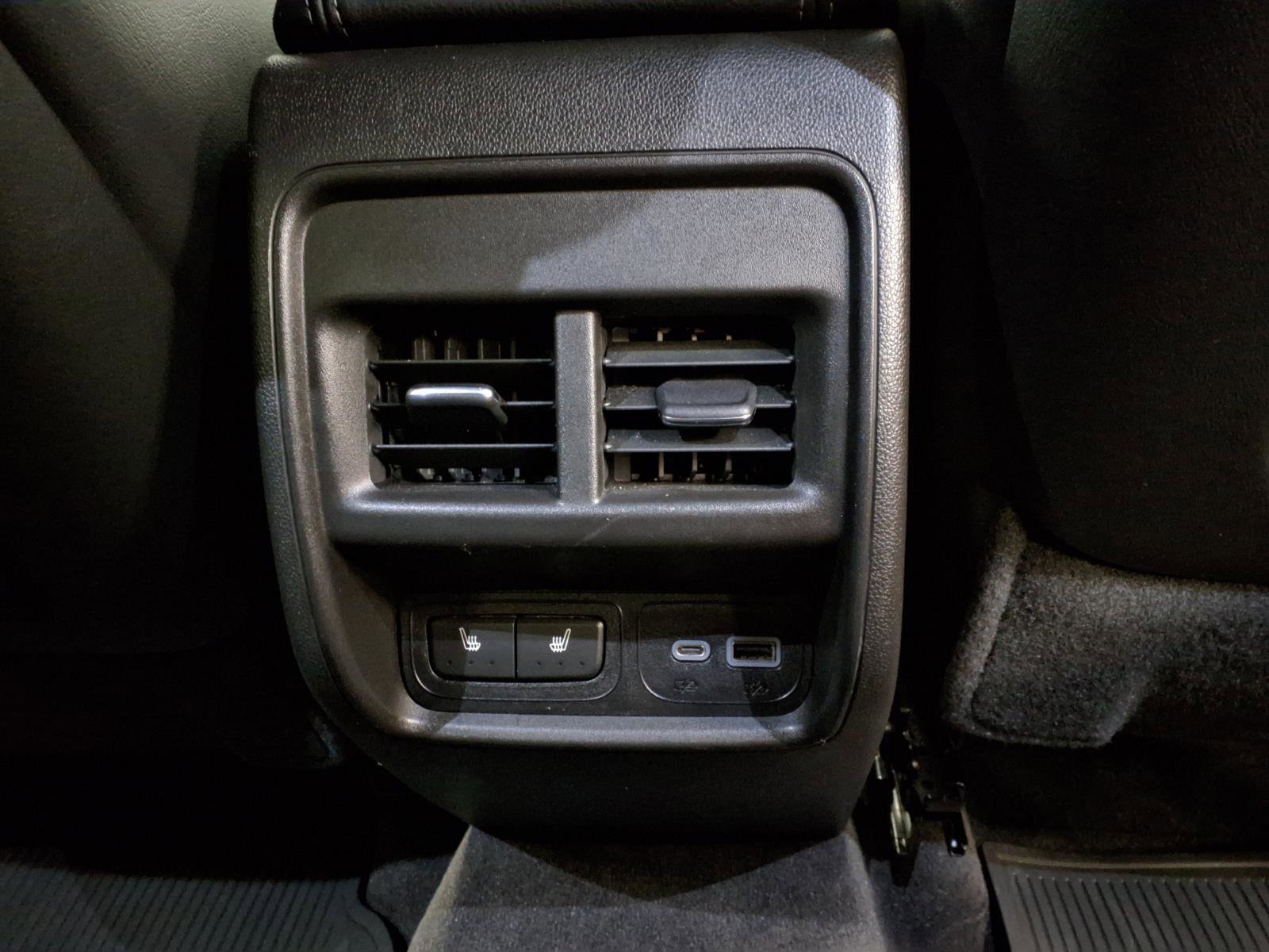 Certified 2023 Cadillac XT4 Premium Luxury w/ Technology Package FWD image 15