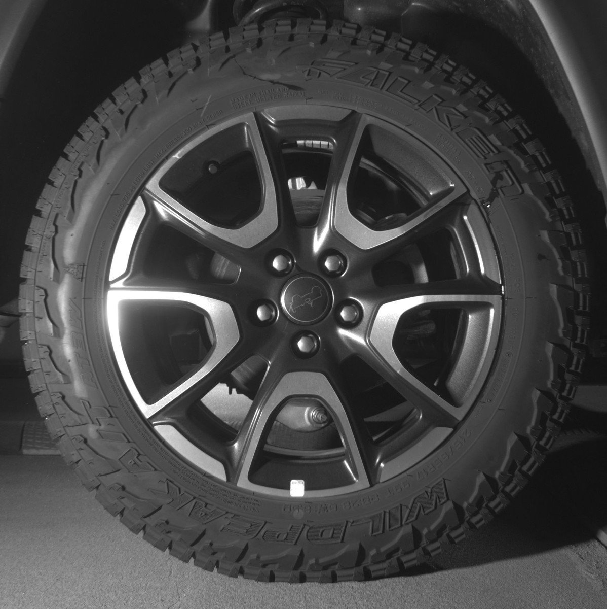 Used 2025 Jeep Compass Trailhawk image 15