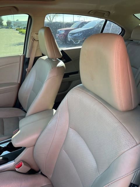 Used 2015 Honda Accord EX-L image 11