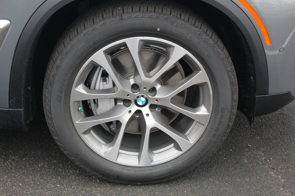 New 2026 BMW X5 xDrive50e image 11