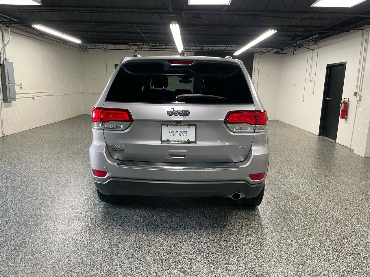 Used 2021 Jeep Grand Cherokee Limited AWD/4WD image 6