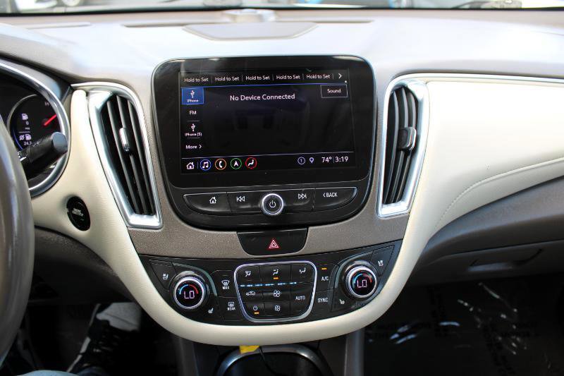 Used 2019 Chevrolet Malibu Premier w/ Sun and Wheel Package image 26