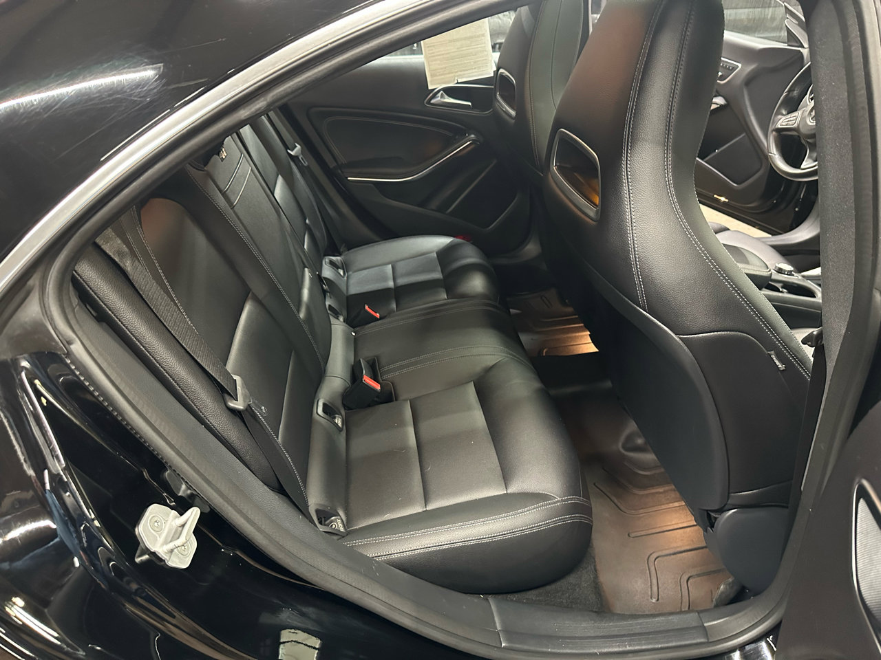 Used 2018 Mercedes-Benz CLA 250 4MATIC image 14