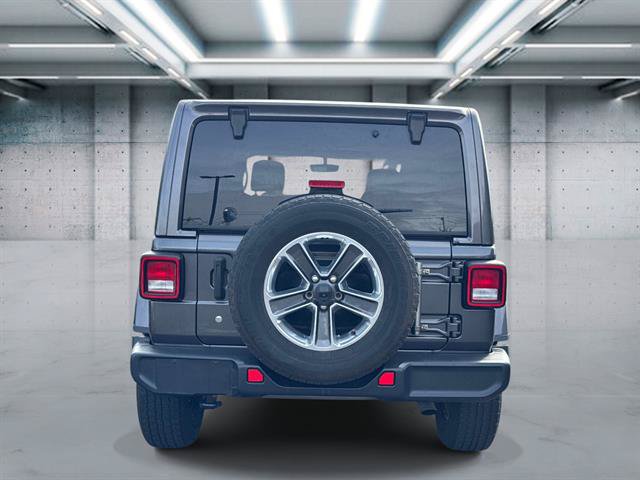 Used 2018 Jeep Wrangler Unlimited Sahara w/ Dual Top Group AWD/4WD image 5
