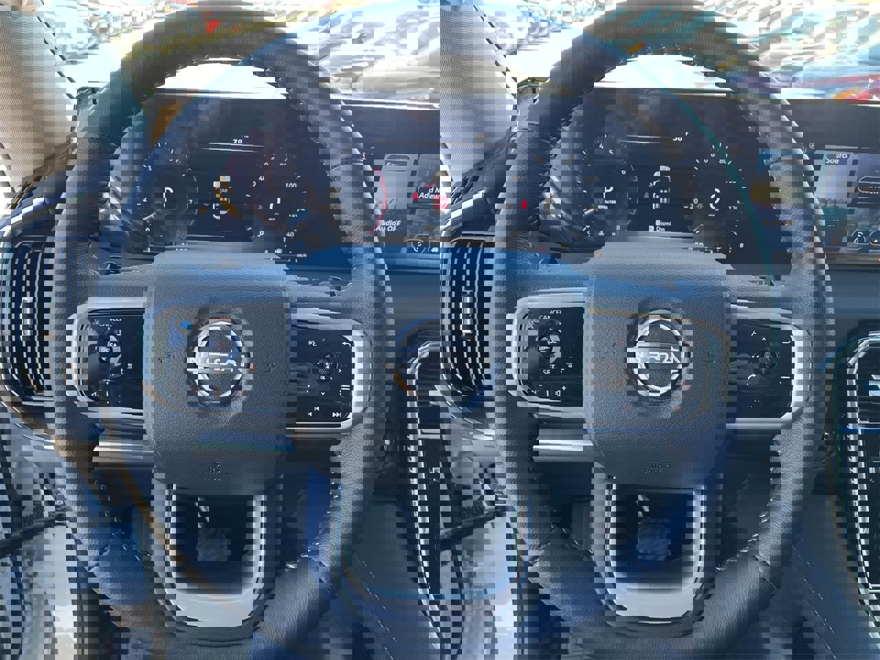 Certified 2025 Nissan Armada SV image 9