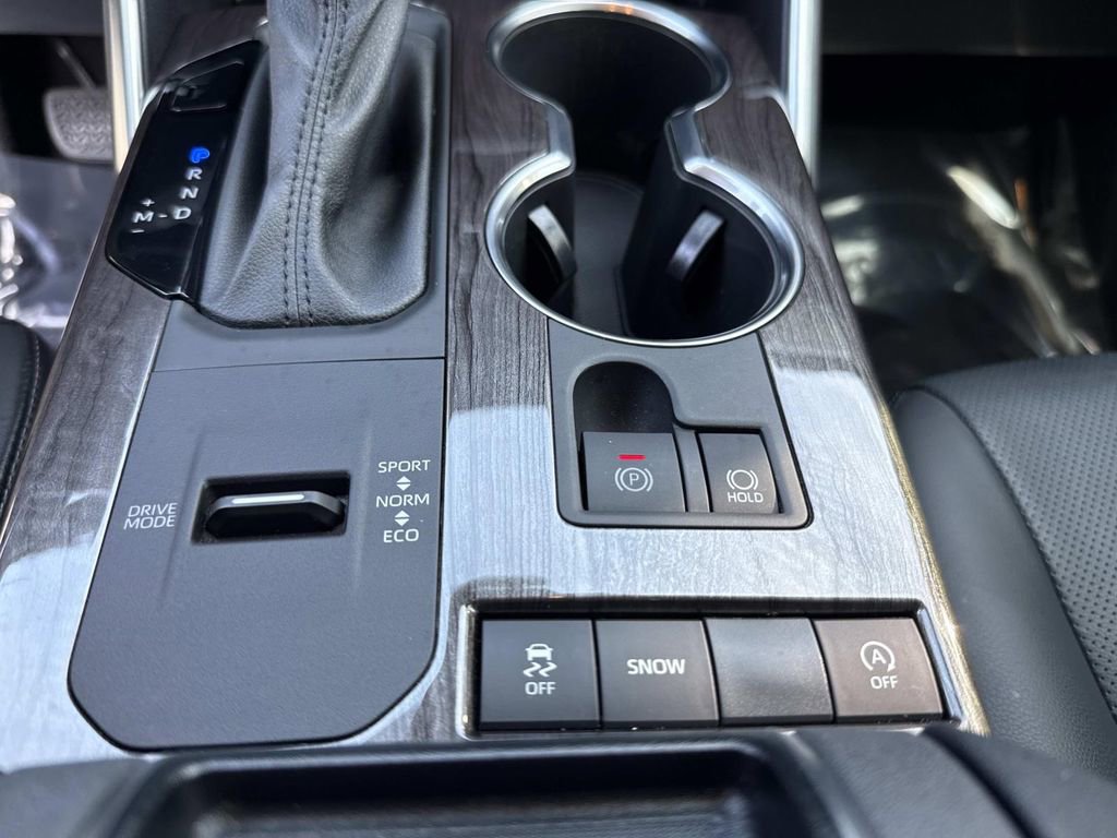 Used 2021 Toyota Highlander Platinum image 38