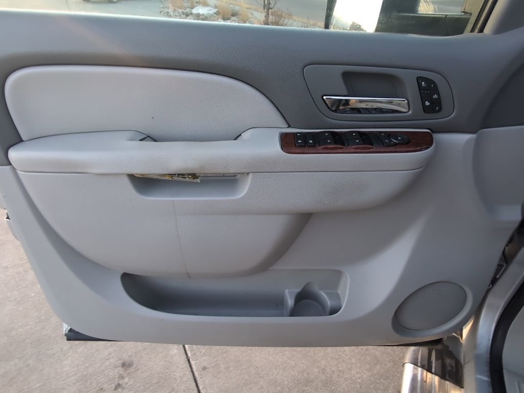 Used 2012 GMC Sierra 1500 SLT w/ Max Trailering Pack image 11