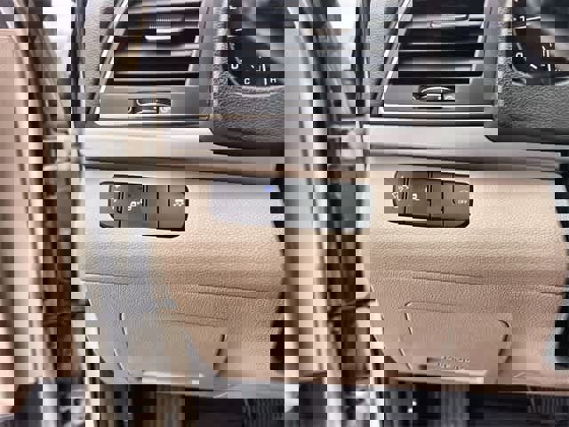 Used 2017 Hyundai Elantra SE w/ SE A/T Tech Package 03 image 29