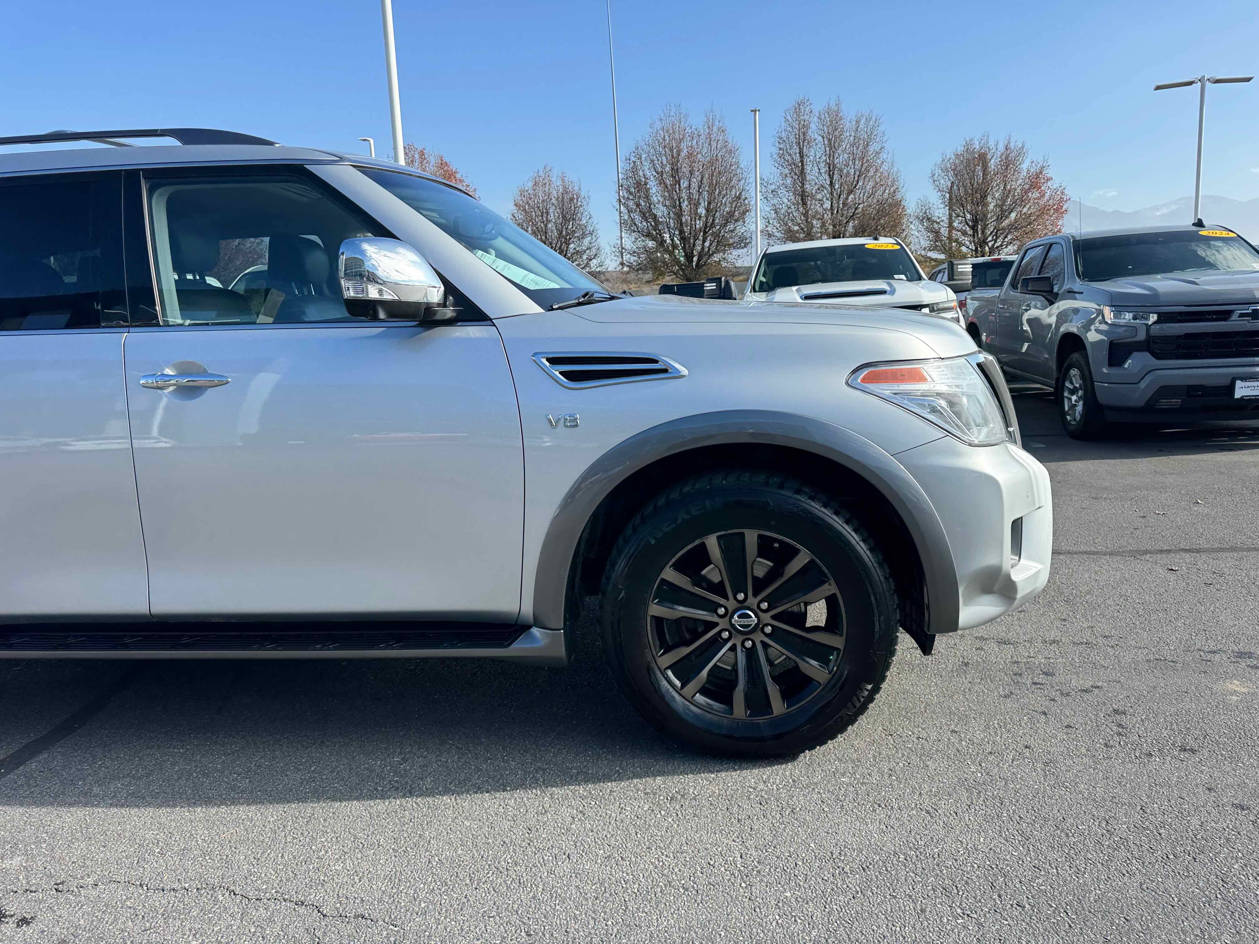 Used 2017 Nissan Armada Platinum image 10