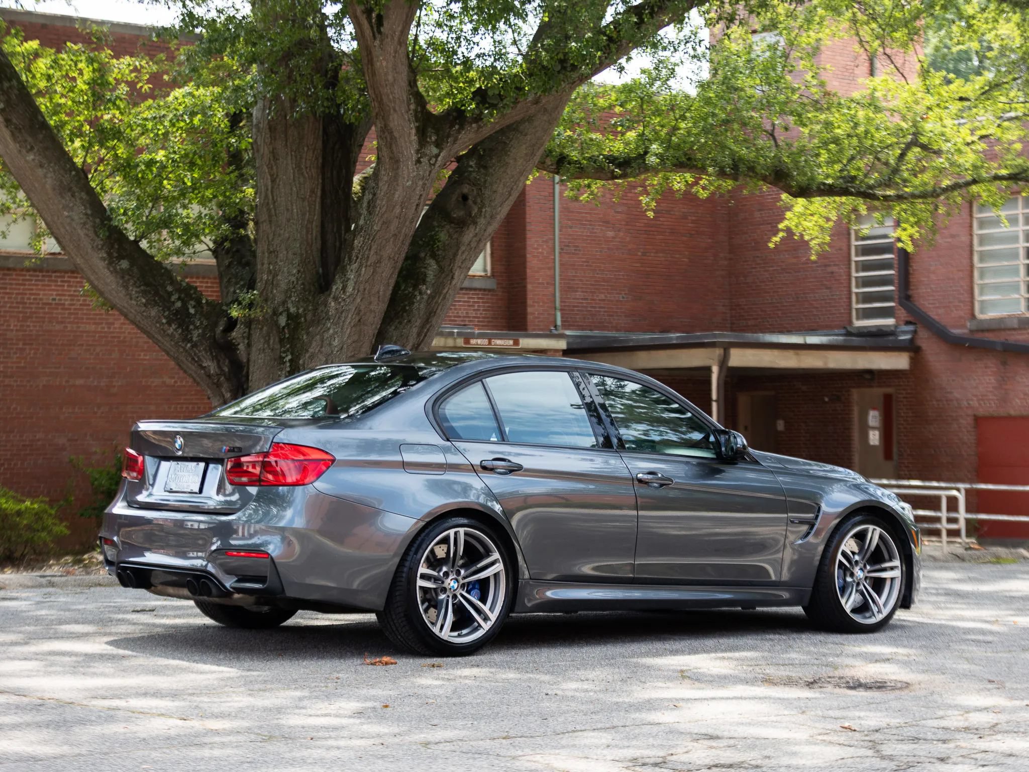 Used 2016 BMW M3 RWD image 8