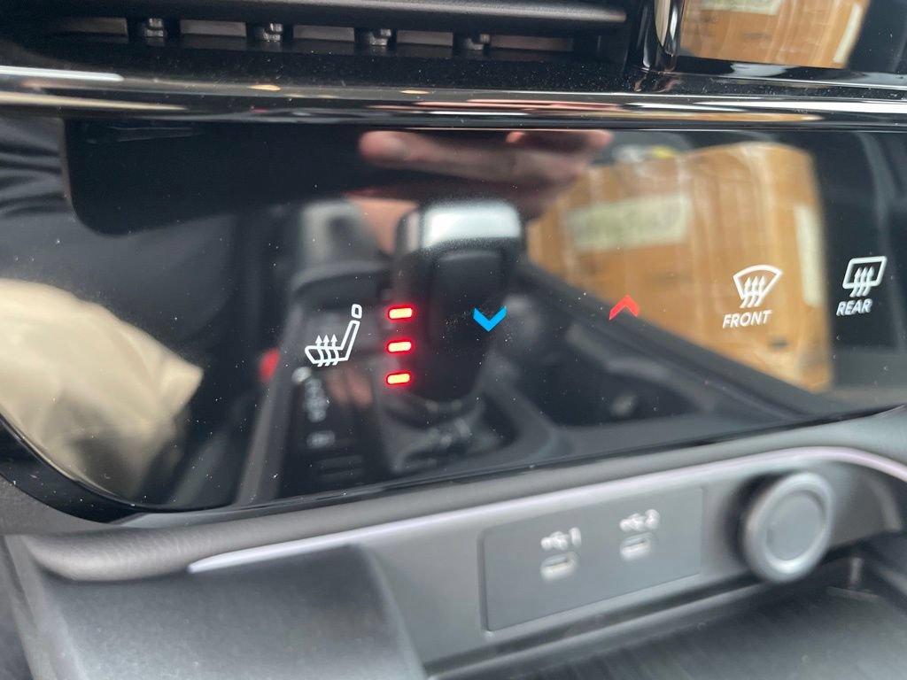 New 2026 Nissan Sentra SV w/ SV Convenience Package FWD image 17