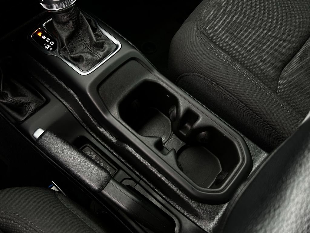 Used 2023 Jeep Wrangler Unlimited Sport AWD/4WD image 23