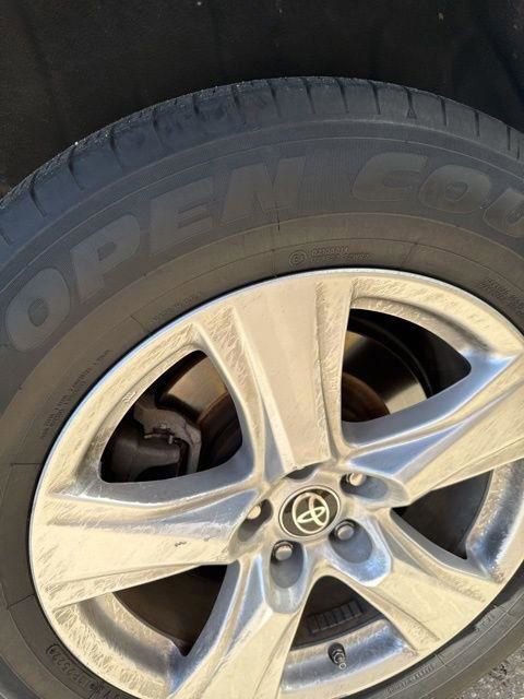 Used 2022 Toyota Highlander LE image 26