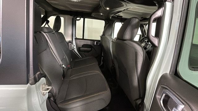 Used 2024 Jeep Wrangler Unlimited w/ Convenience Group AWD/4WD image 29