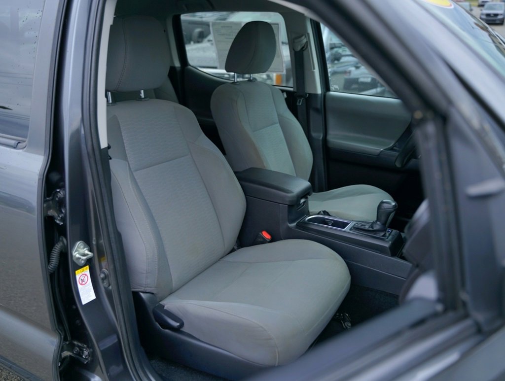 Used 2019 Toyota Tacoma SR w/ SR Convenience Package image 22