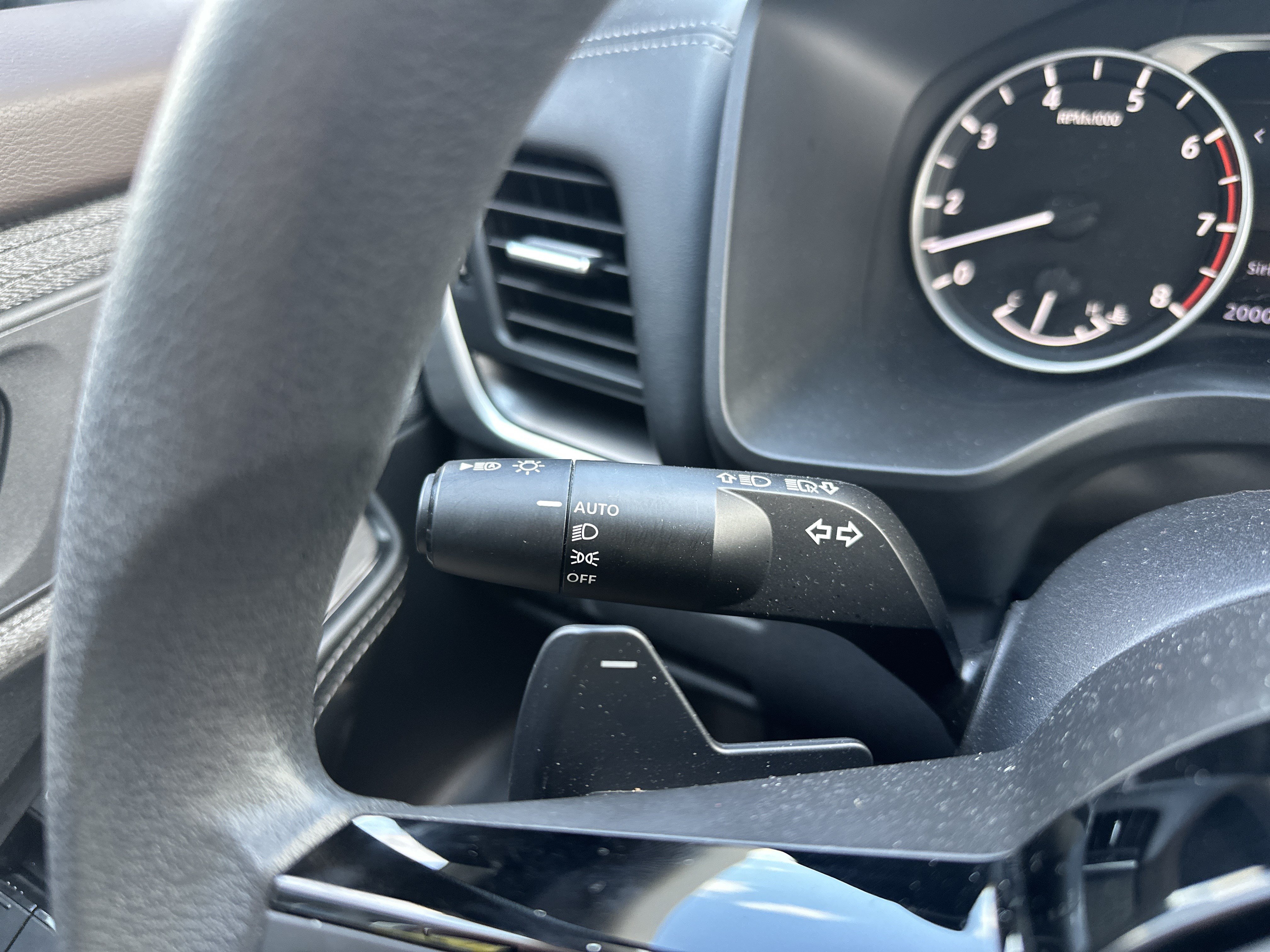 Used 2023 Nissan Rogue SV AWD/4WD image 24