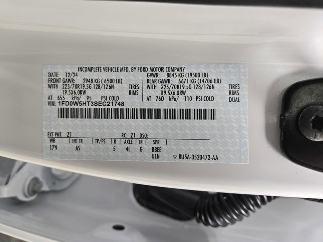 New 2025 Ford F550 4x4 Crew Cab Super Duty image 12