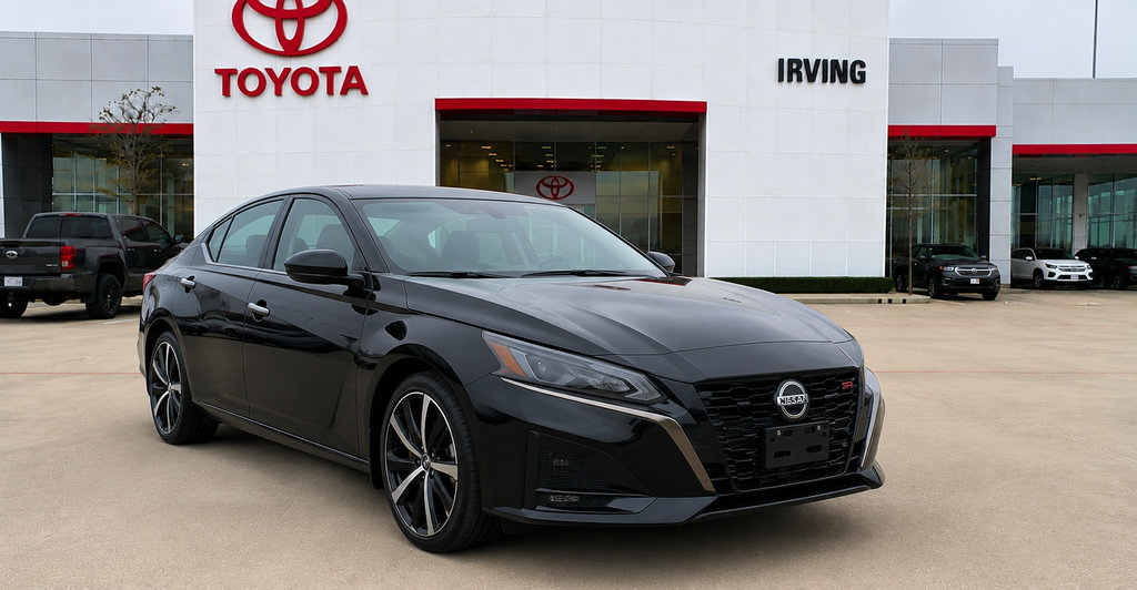 Used 2023 Nissan Altima 2.5 SR AWD/4WD image 1