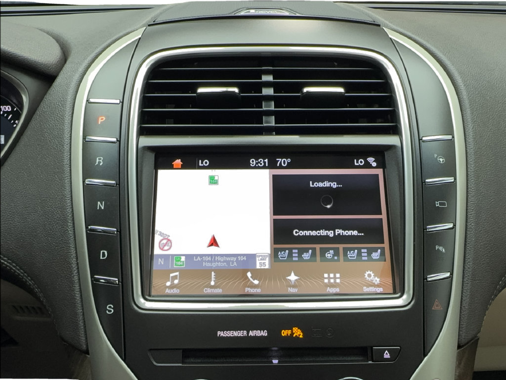Used 2017 Lincoln MKX Reserve w/ Driver Assistance Package FWD image 56