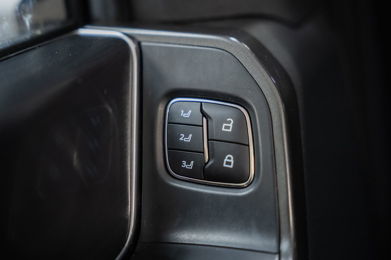 Used 2023 Ford F150 Lariat w/ Equipment Group 502A High image 43