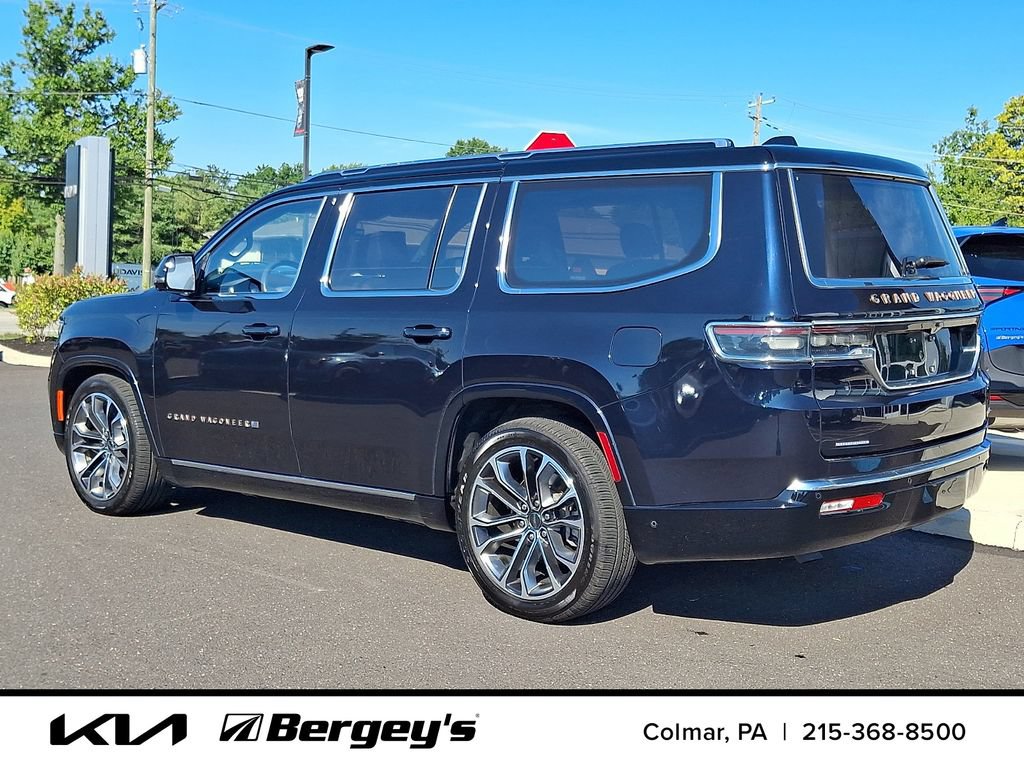 Used 2023 Jeep Grand Wagoneer Series III w/ Rear Seat Video Group 1 AWD/4WD image 8