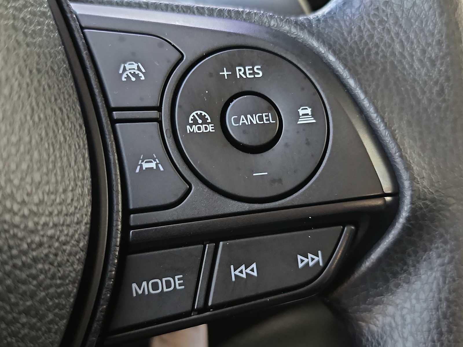 Used 2023 Toyota Corolla LE w/ Carpet Mat Package (TMS) AWD/4WD image 29
