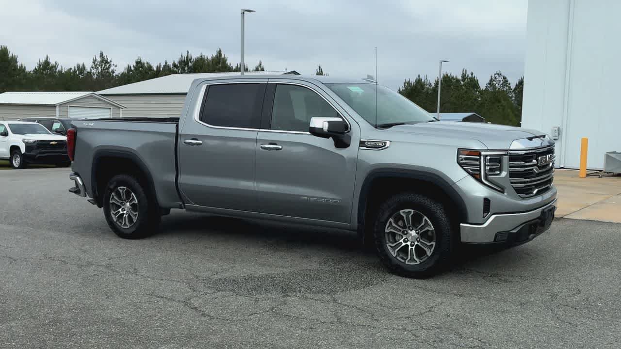 Used 2025 GMC Sierra 1500 SLT AWD/4WD image 2