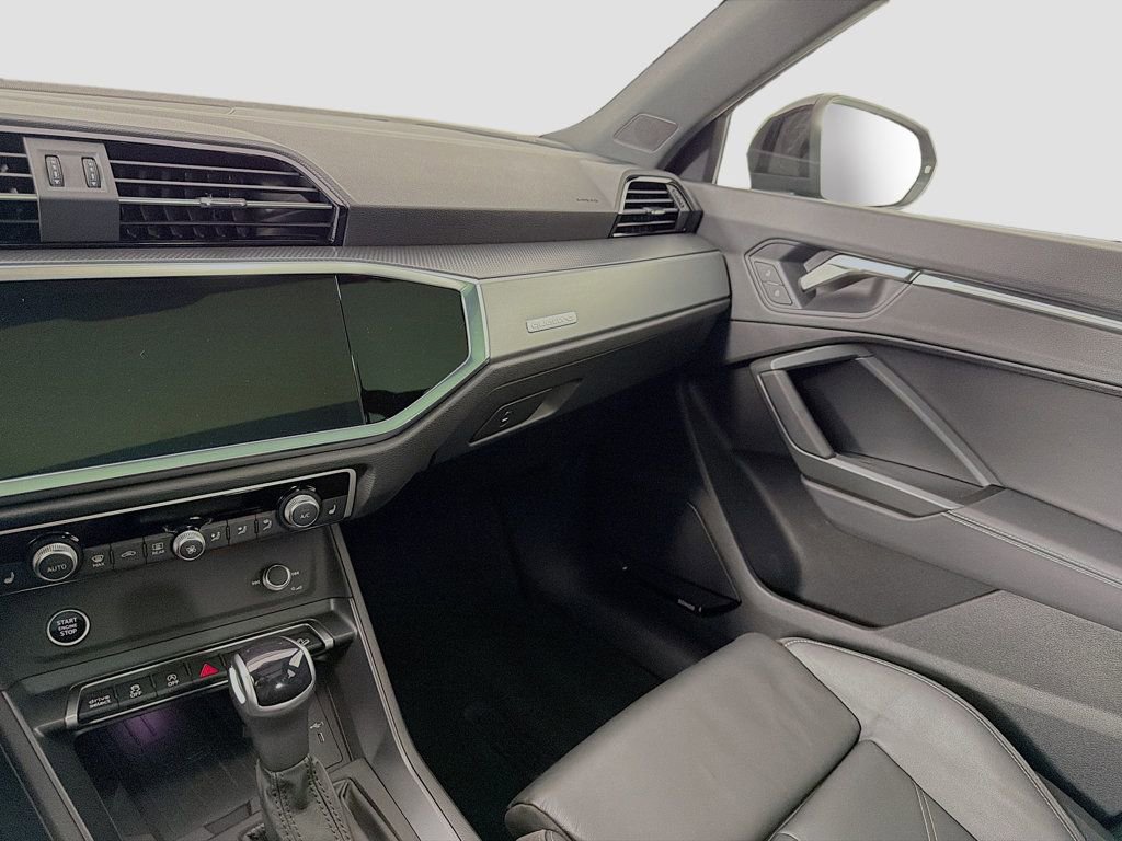 Used 2023 Audi Q3 2.0T Premium Plus w/ Premium Plus Package image 25