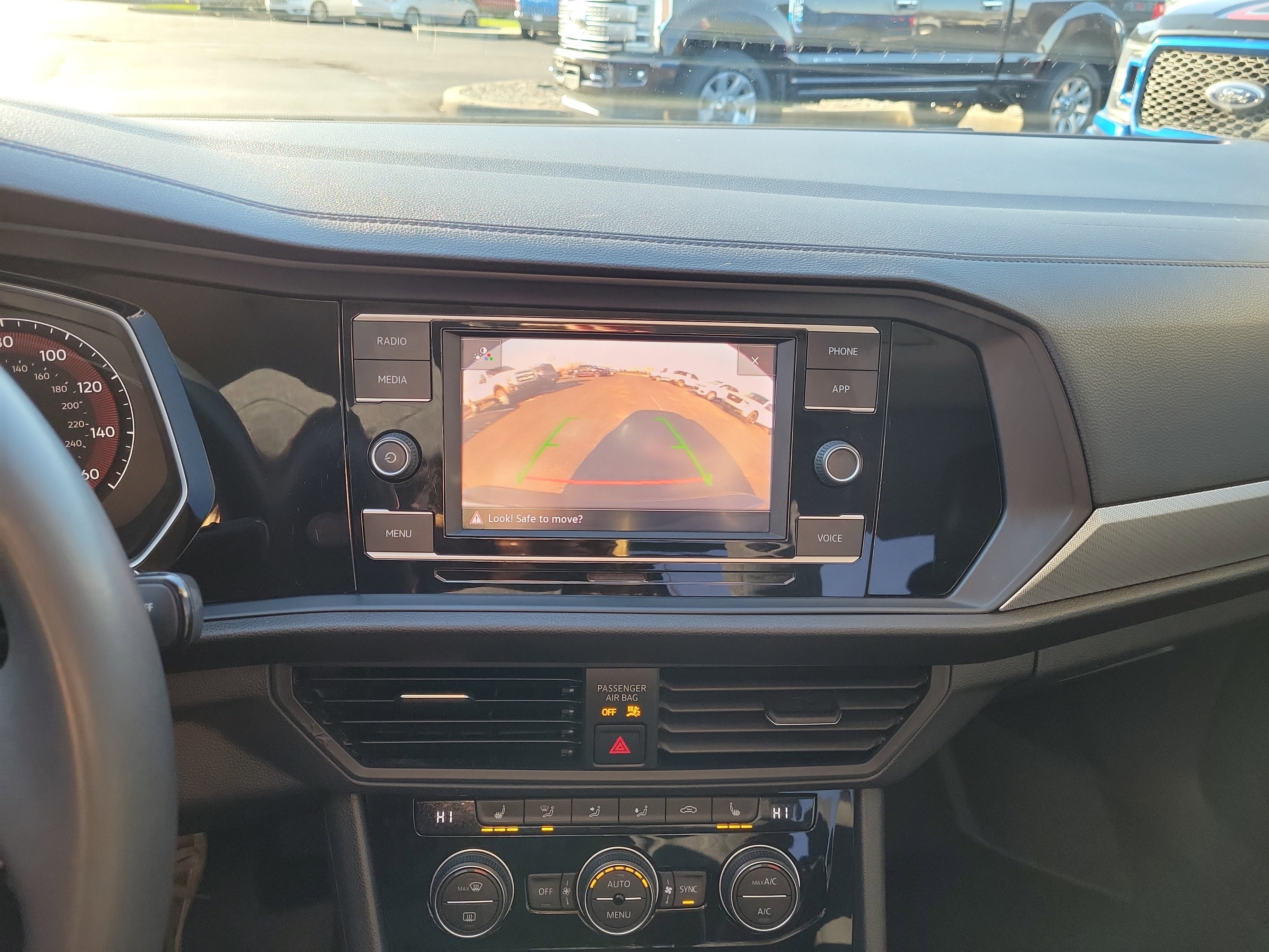 Used 2020 Volkswagen Jetta SE image 29