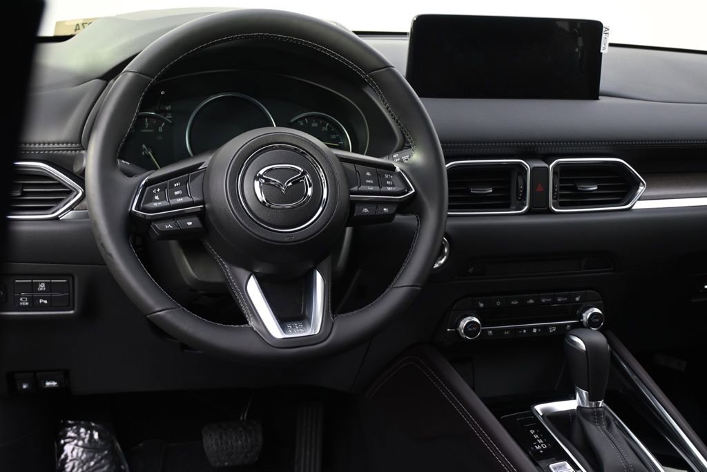 New 2025 MAZDA CX-5 Signature image 12