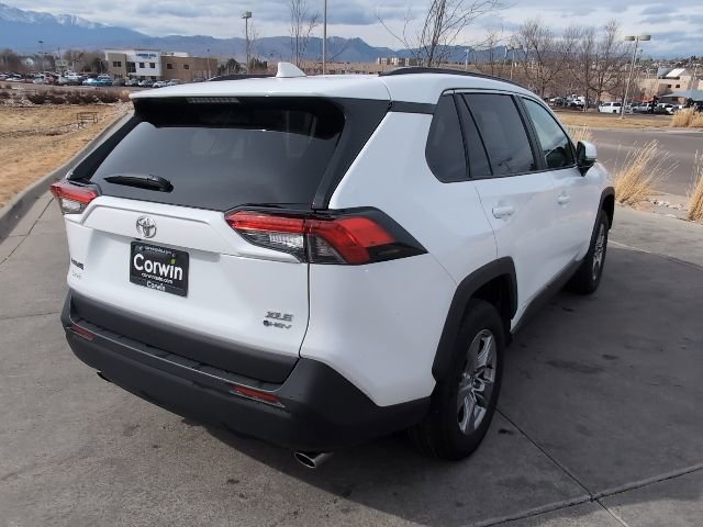 Used 2025 Toyota RAV4 XLE image 8