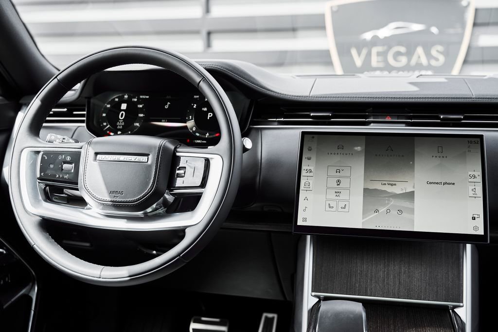 Used 2025 Land Rover Range Rover Long Wheelbase SE image 52