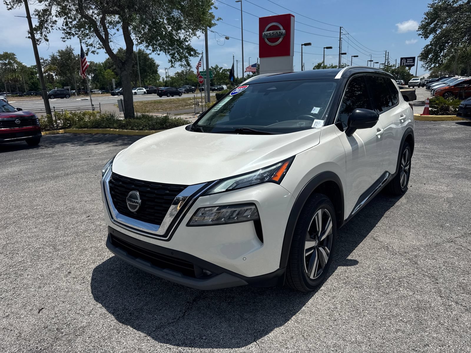 Certified 2021 Nissan Rogue SL w/ Premium Package AWD/4WD image 2