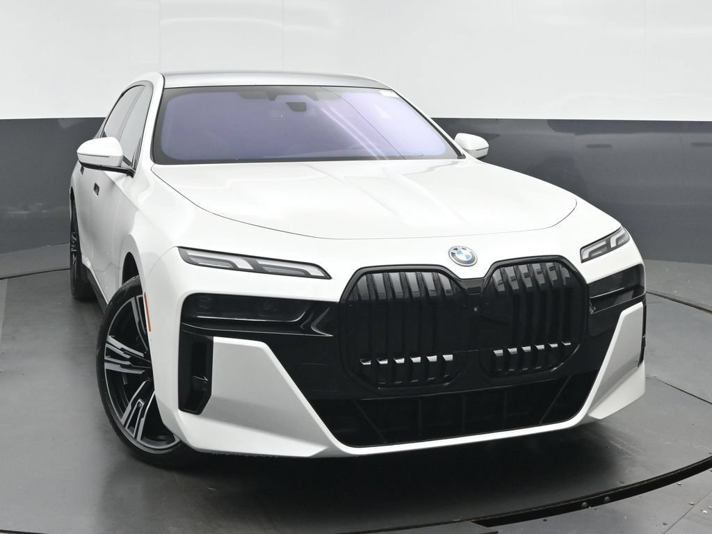 Used 2023 BMW i7 xDrive60 AWD/4WD image 8