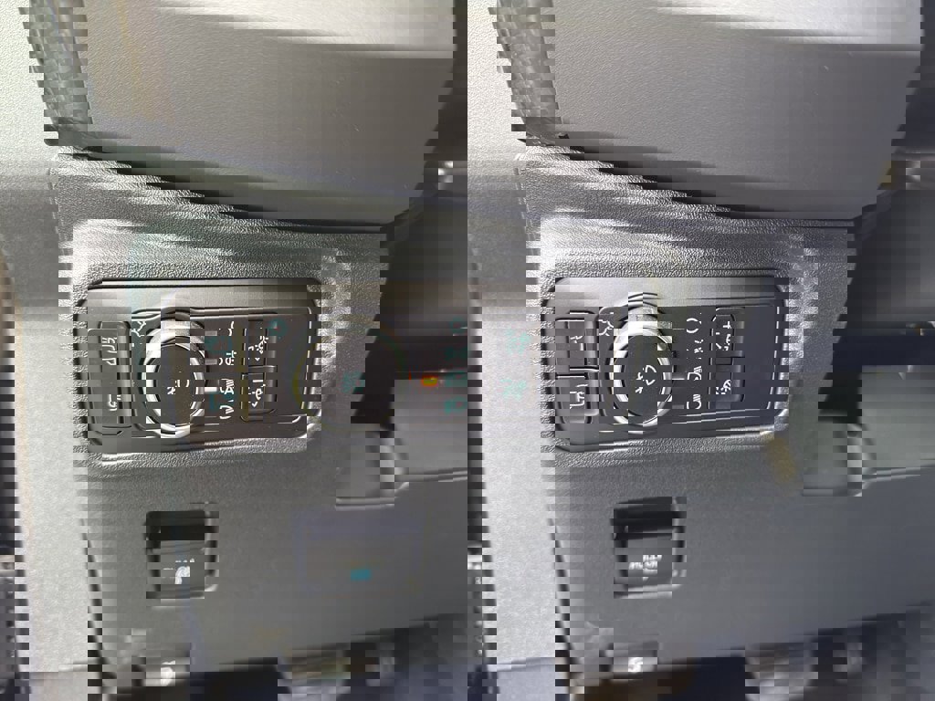 New 2025 Ford Bronco Raptor image 16