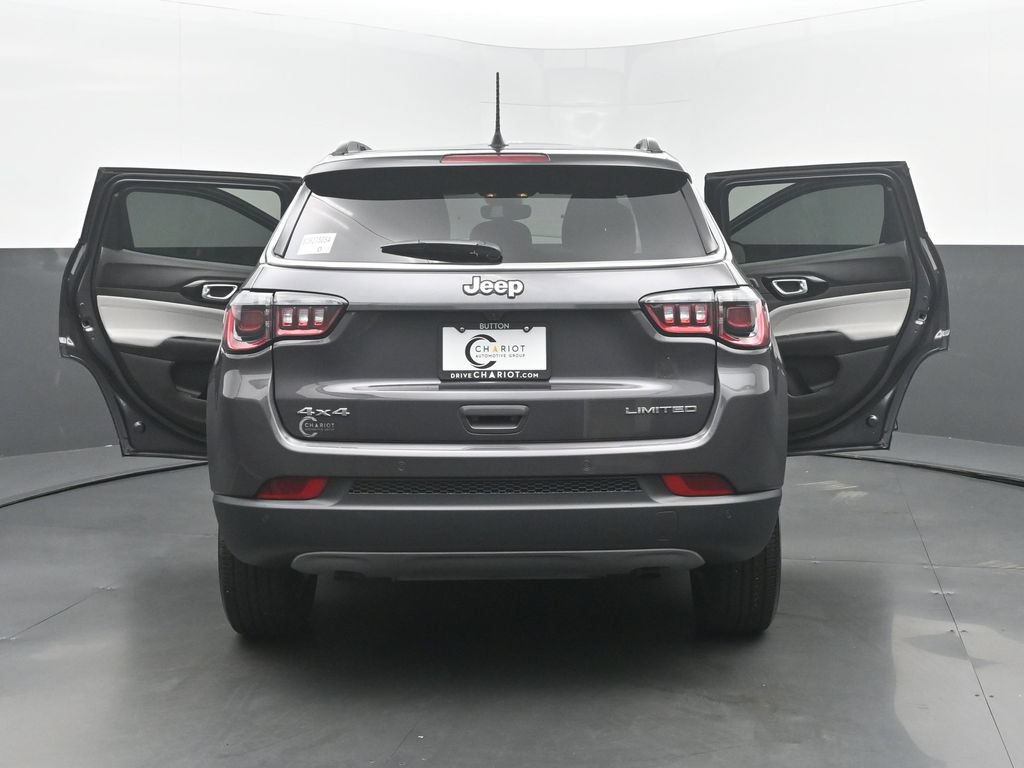 Used 2024 Jeep Compass Limited w/ Sun and Sound Group AWD/4WD image 57