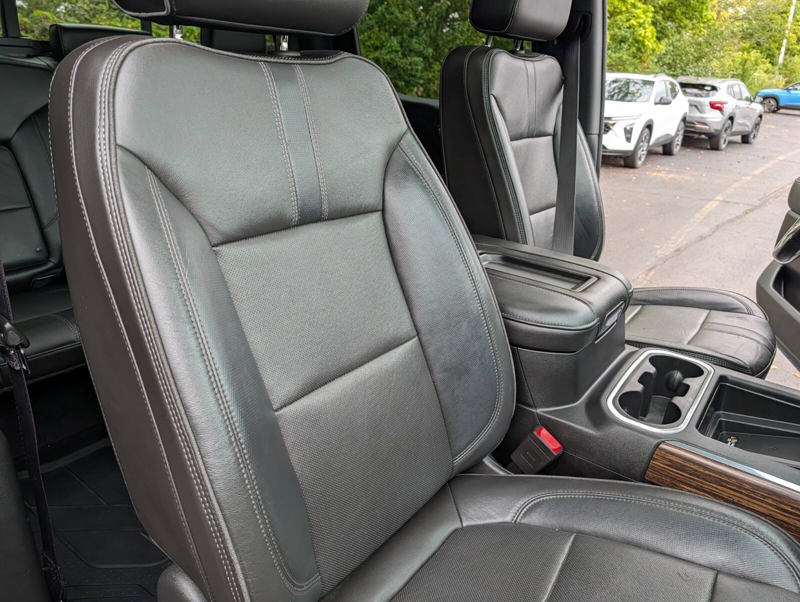 Used 2019 Chevrolet Silverado 1500 High Country AWD/4WD image 30