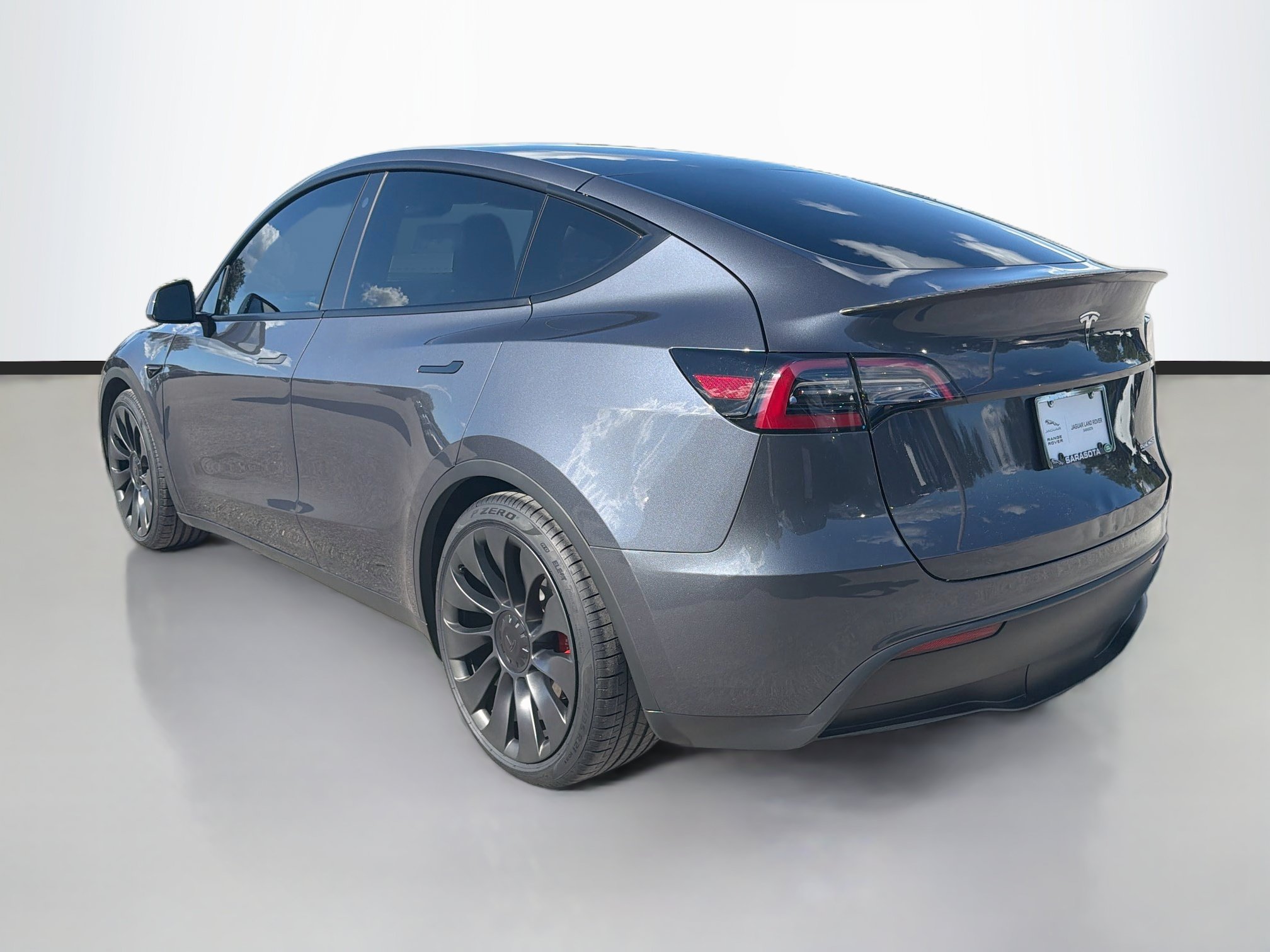 Used 2023 Tesla Model Y Performance AWD/4WD image 3