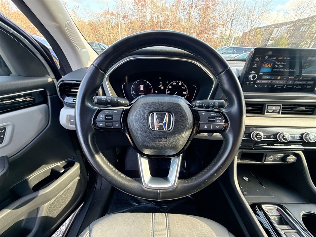 Used 2023 Honda Pilot EX-L image 11