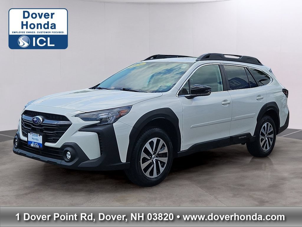 Used 2024 Subaru Outback Premium AWD/4WD image 1