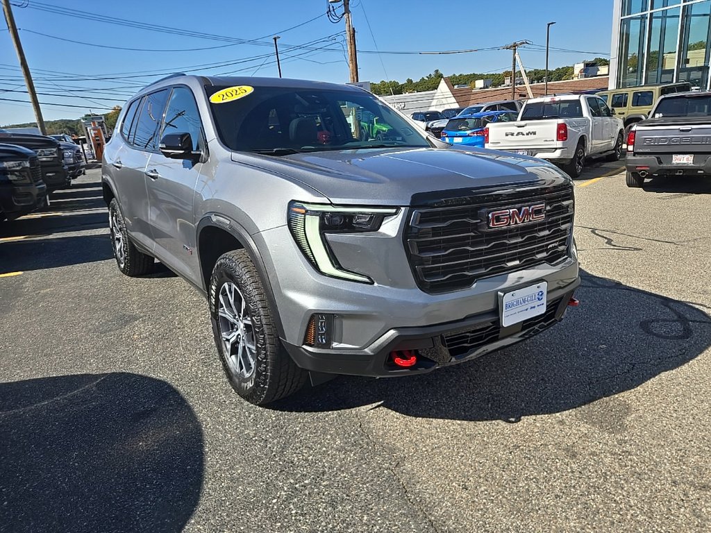 Used 2025 GMC Acadia AT4 w/ Luxury Package AWD/4WD image 2