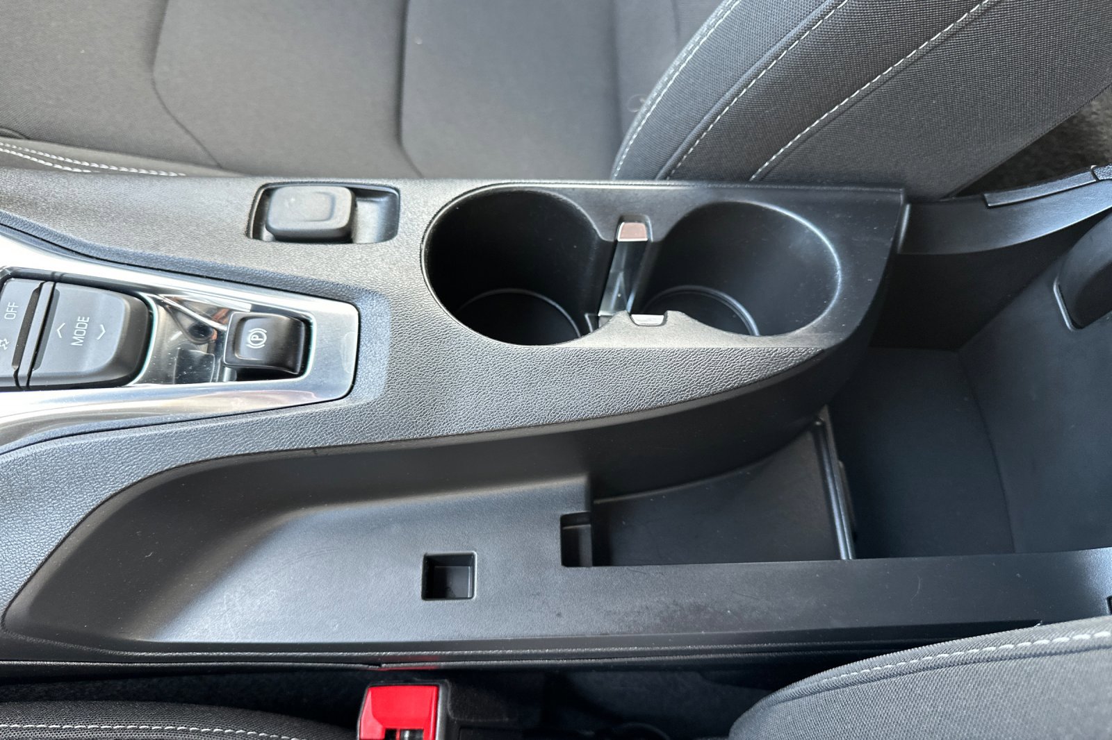 Used 2020 Chevrolet Camaro LT image 31