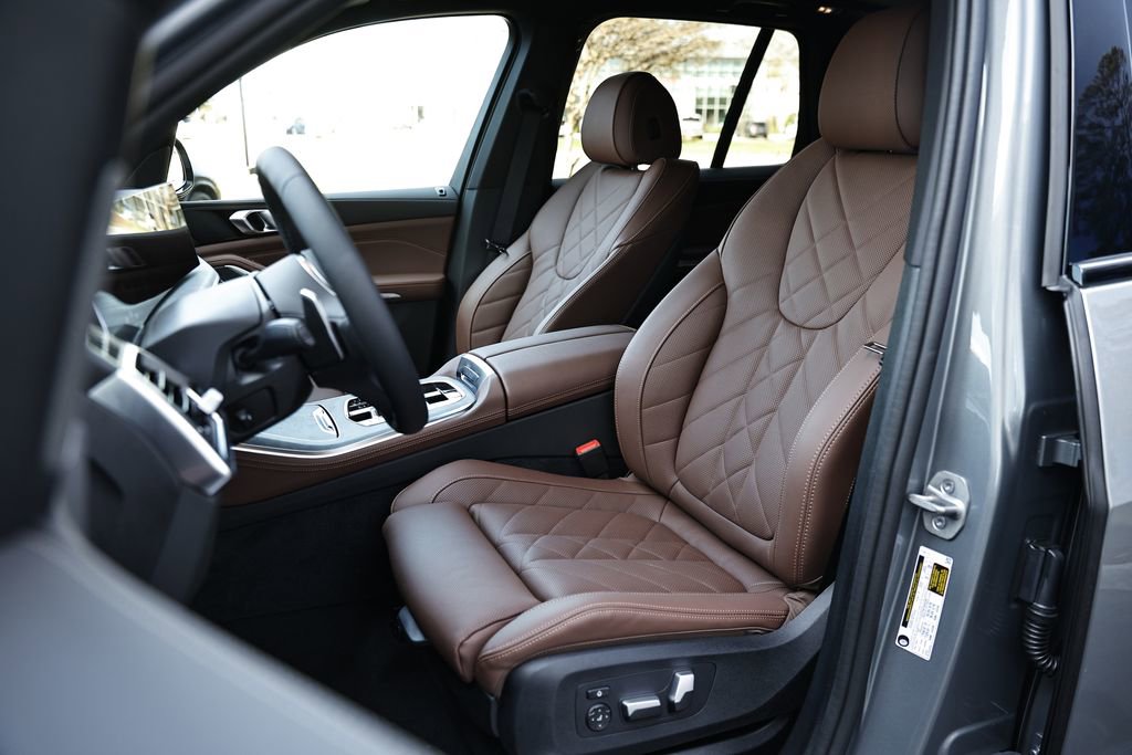 New 2026 BMW X5 sDrive40i w/ M Sport Package image 22