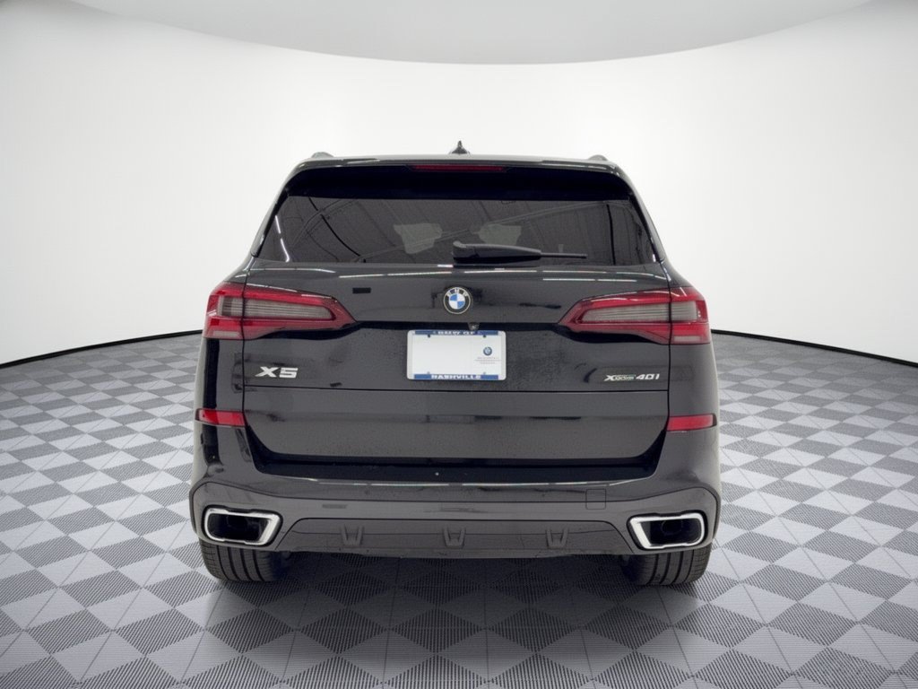 Used 2022 BMW X5 xDrive40i w/ M Sport Package AWD/4WD image 11